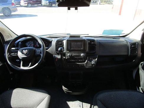 Used 2025 RAM ProMaster 2500 w/ Convenience Group image 19