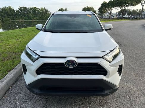 Used 2024 Toyota RAV4 XLE AWD/4WD image 9