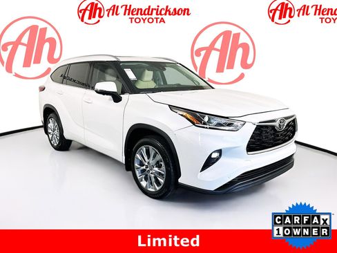 Used 2024 Toyota Highlander Limited image 1