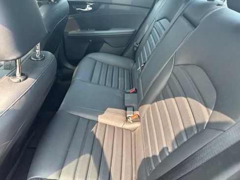 Used 2023 Kia Forte GT-Line w/ GT-Line Premium Package FWD image 9