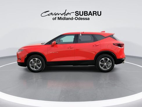 Used 2025 Chevrolet Blazer LT FWD image 5