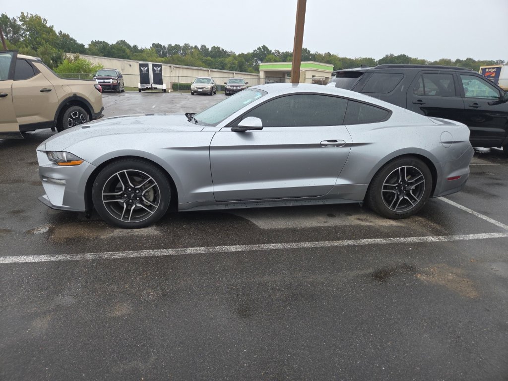 Used 2022 Ford Mustang Coupe w/ Equipment Group 101A RWD image 6