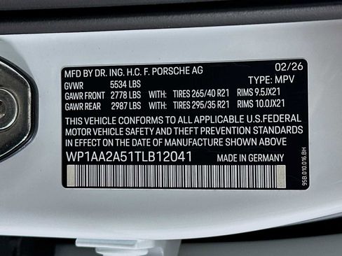 New 2026 Porsche Macan AWD/4WD image 33