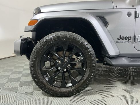 Used 2021 Jeep Gladiator Overland image 22
