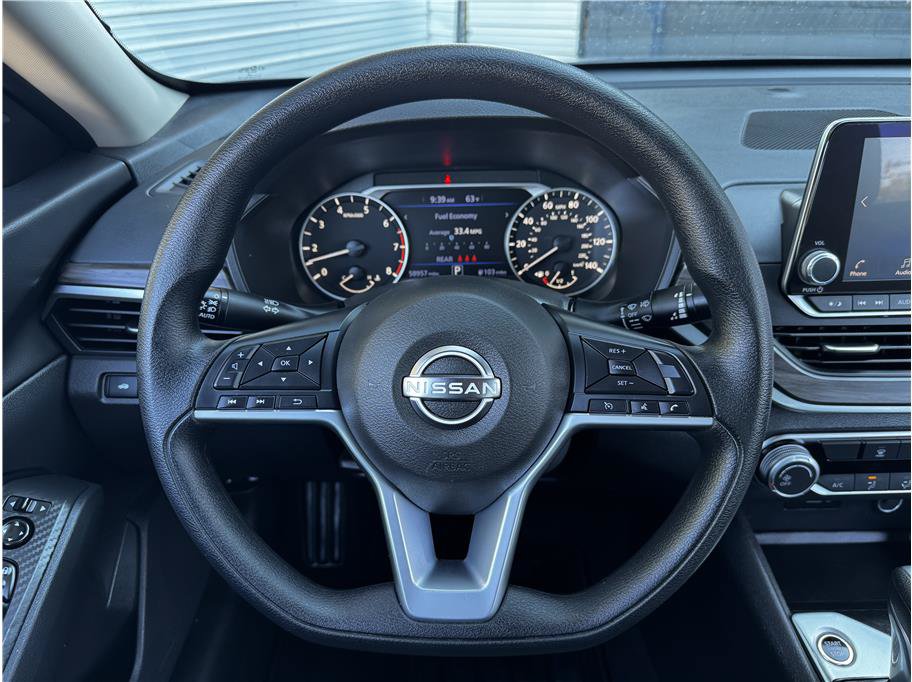 Used 2025 Nissan Altima 2.5 SV AWD/4WD image 20