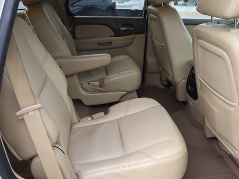 Used 2011 Chevrolet Tahoe LTZ image 37