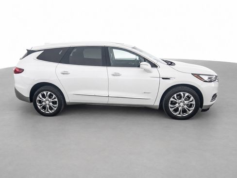 Used 2019 Buick Enclave Avenir w/ Avenir Technology Package AWD/4WD image 4