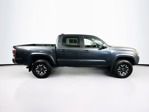 Certified 2022 Toyota Tacoma TRD Off-Road image 10