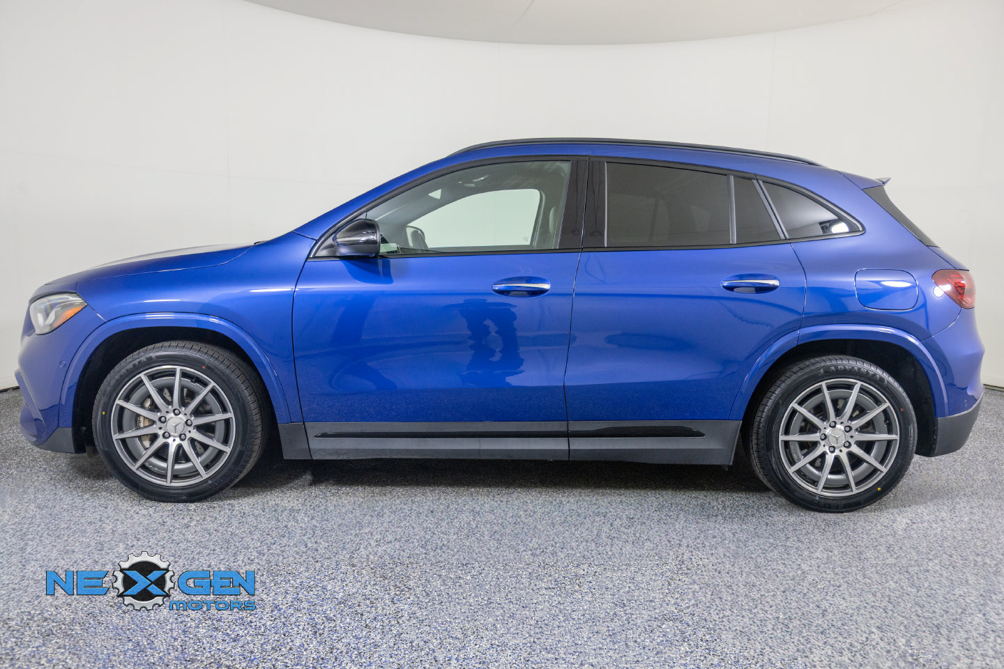Used 2024 Mercedes-Benz GLA 35 AMG 4MATIC image 27