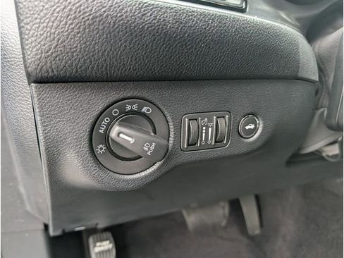 Used 2017 Dodge Challenger R/T Scat Pack w/ Leather Interior Group image 13