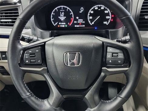 Certified 2025 Honda Odyssey Touring image 25