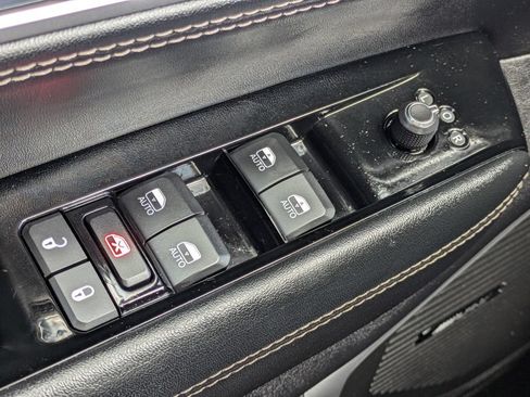 Used 2024 Jeep Wagoneer Series II w/ Flexible Seating Group AWD/4WD image 23