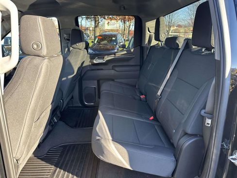 Used 2025 Chevrolet Silverado 1500 LT image 16