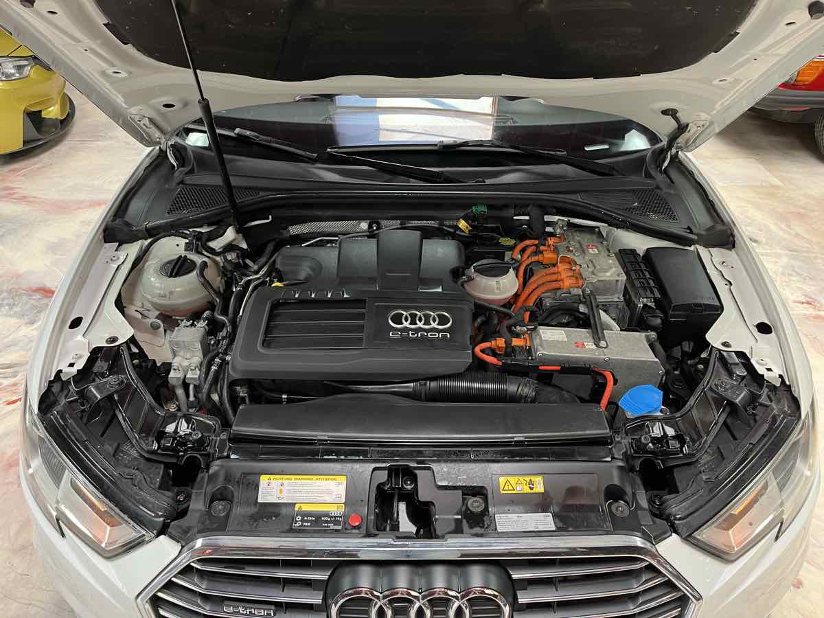 Used 2017 Audi A3 e-tron Premium w/ Sport Package FWD image 36