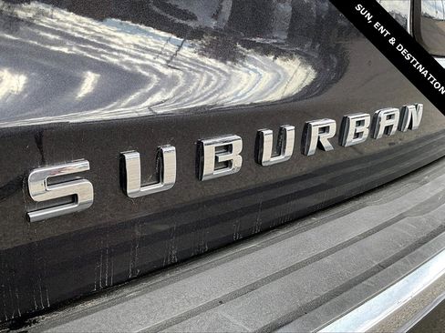 Used 2015 Chevrolet Suburban LTZ image 34