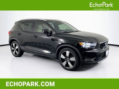 Used 2019 Volvo XC40 T5 Momentum