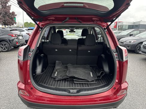 Used 2018 Toyota RAV4 LE w/ All Weather Liner Package AWD/4WD image 24
