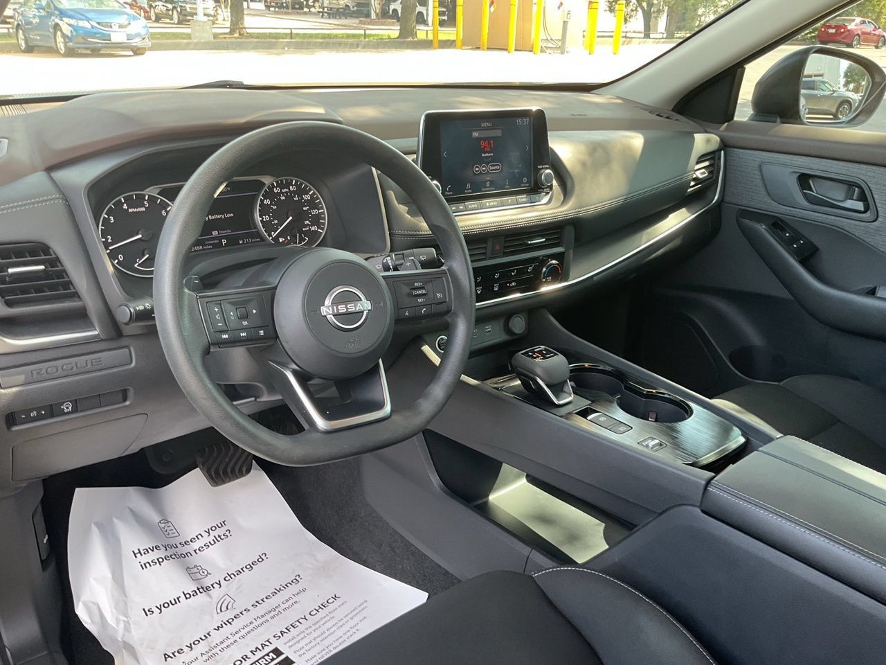 Used 2023 Nissan Rogue S FWD image 10