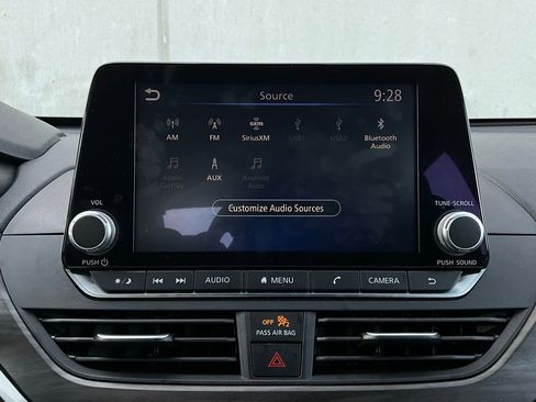 Used 2025 Nissan Altima 2.5 SV image 29