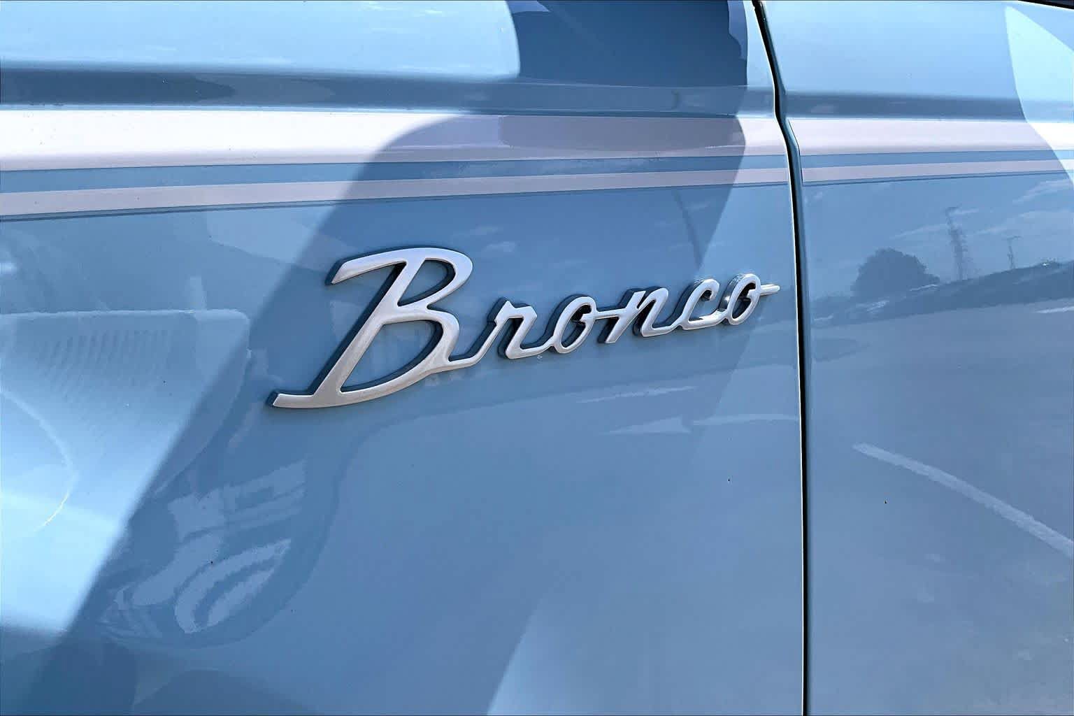 Used 2024 Ford Bronco Heritage Edition AWD/4WD image 27