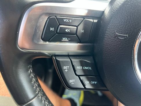 Used 2020 Ford Mustang GT RWD image 34