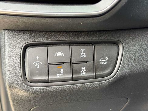 Used 2020 Hyundai Santa Fe SEL AWD/4WD image 32