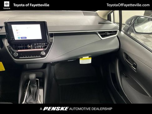 Used 2026 Toyota Corolla LE FWD image 13