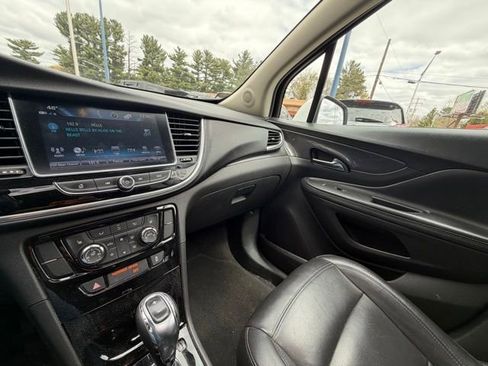Used 2019 Buick Encore Essence AWD/4WD image 26
