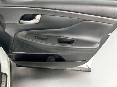 Used 2020 Hyundai Santa Fe Limited image 32