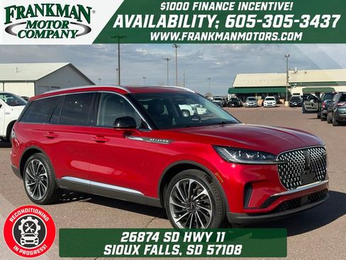 Used 2025 Lincoln Aviator Reserve w/ Equipment Group 201A image 1