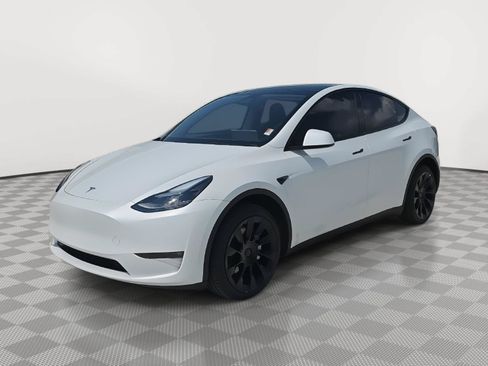 Used 2023 Tesla Model Y Long Range AWD/4WD image 3