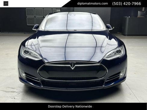 Used 2015 Tesla Model S 85 image 11