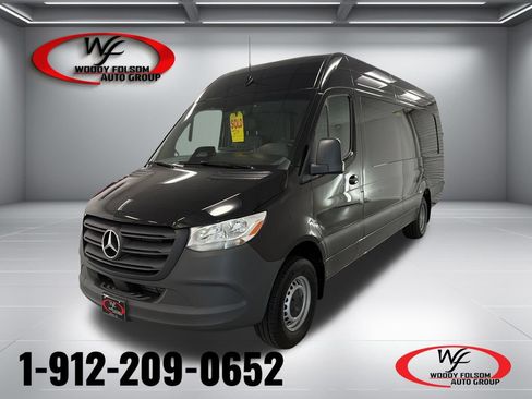 Used 2025 Mercedes-Benz Sprinter 3500 image 1