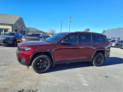 Certified 2025 Jeep Grand Cherokee L Laredo image 19