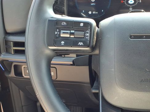 Used 2025 Hyundai Santa Fe Calligraphy AWD/4WD image 19