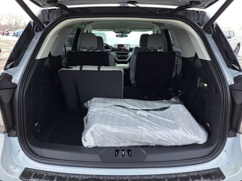 Used 2026 Ford Explorer Active w/ Active Comfort Package image 24