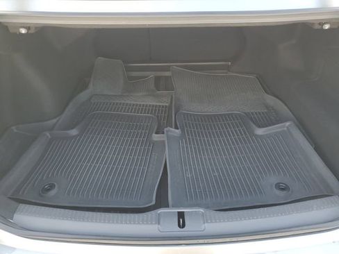 Used 2023 Toyota Crown Limited w/ Advanced Technology Package image 8