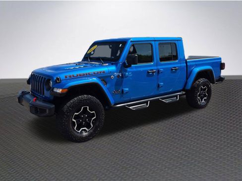 Used 2022 Jeep Gladiator Rubicon w/ Cold Weather Group image 2