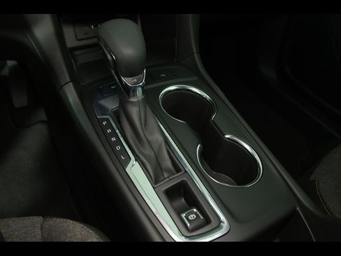 Used 2023 Chevrolet Equinox LT image 24