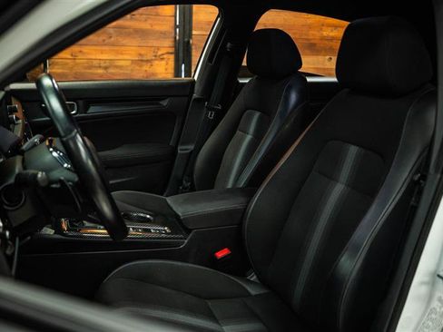 Used 2022 Honda Civic Sport image 9