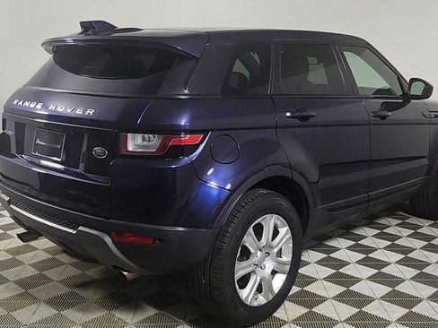 Used 2019 Land Rover Range Rover Evoque SE image 7