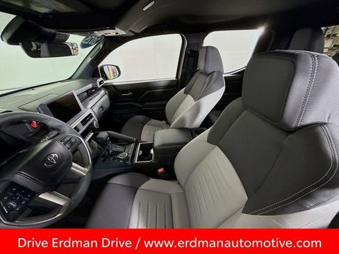 Certified 2025 Toyota Tacoma TRD Off-Road image 6