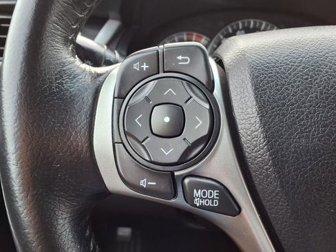 Used 2014 Toyota Camry SE FWD image 16