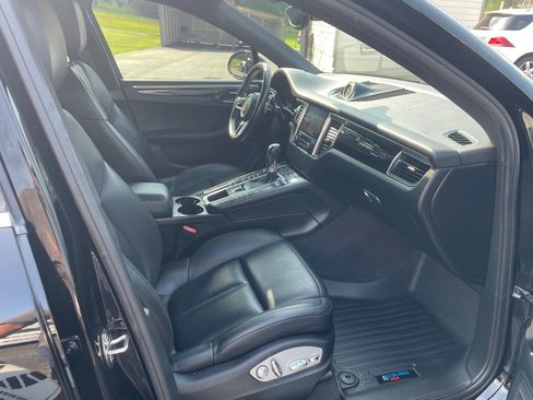 Used 2017 Porsche Macan S AWD/4WD image 23