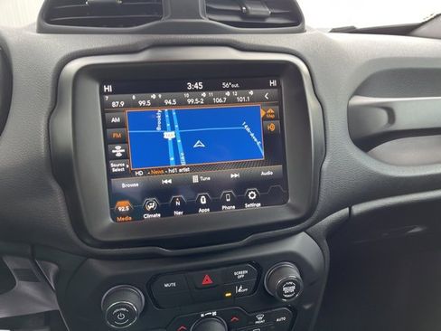 Used 2023 Jeep Renegade Latitude image 16