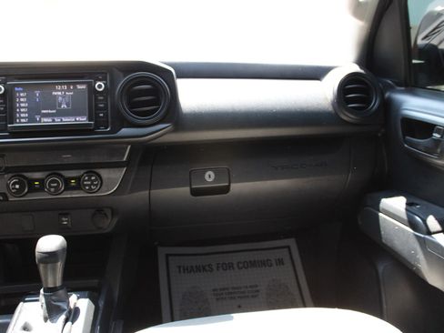 Used 2019 Toyota Tacoma SR image 16