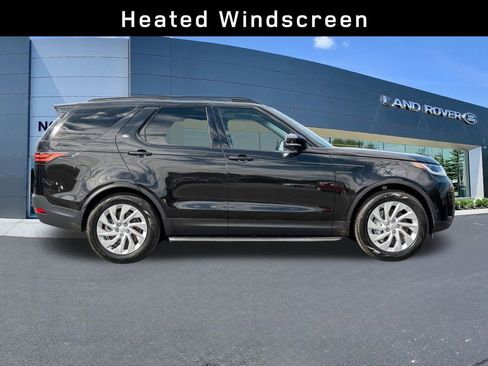 Certified 2024 Land Rover Discovery S image 8