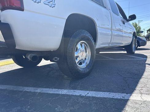 Used 2000 Chevrolet Silverado 1500 4x4 Extended Cab image 5