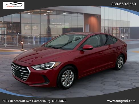 Used 2017 Hyundai Elantra SE FWD image 1