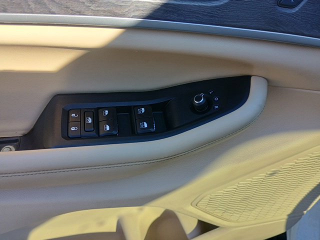 Used 2023 Jeep Grand Cherokee Limited AWD/4WD image 23